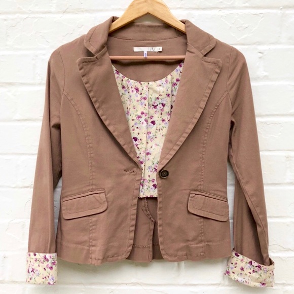 HAE Jackets & Blazers - Hae Floral Contrast Cuffed Cotton Tawny Blazer
